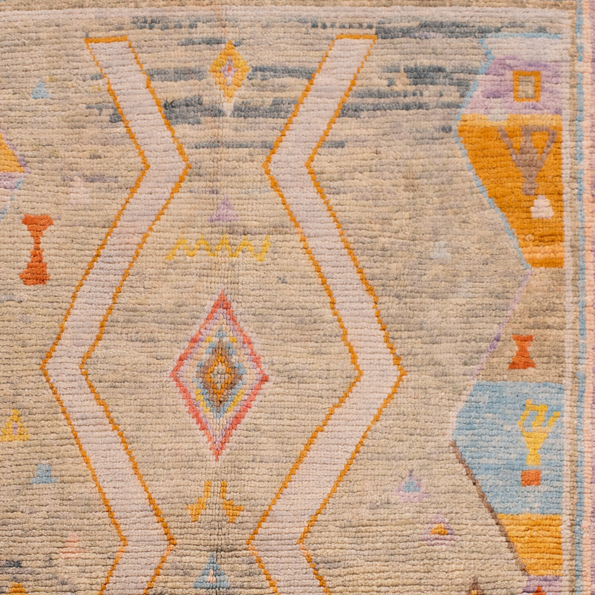 Turkish Rug 4'10" x 7'8"