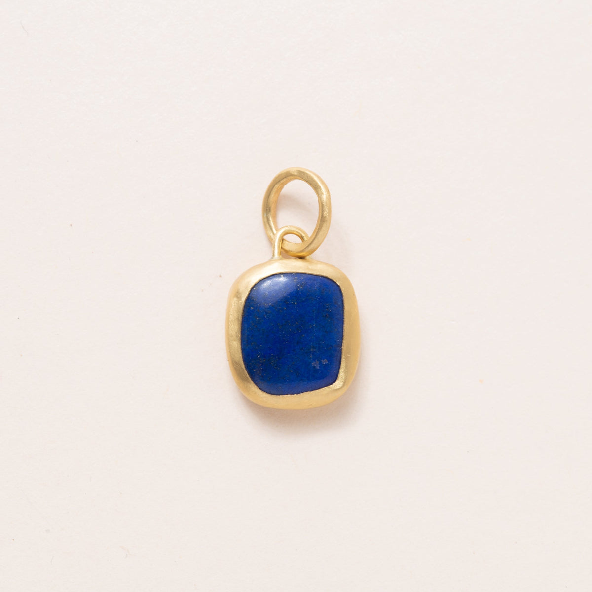 Small Lapis lazuli Pendant set in 22K gold