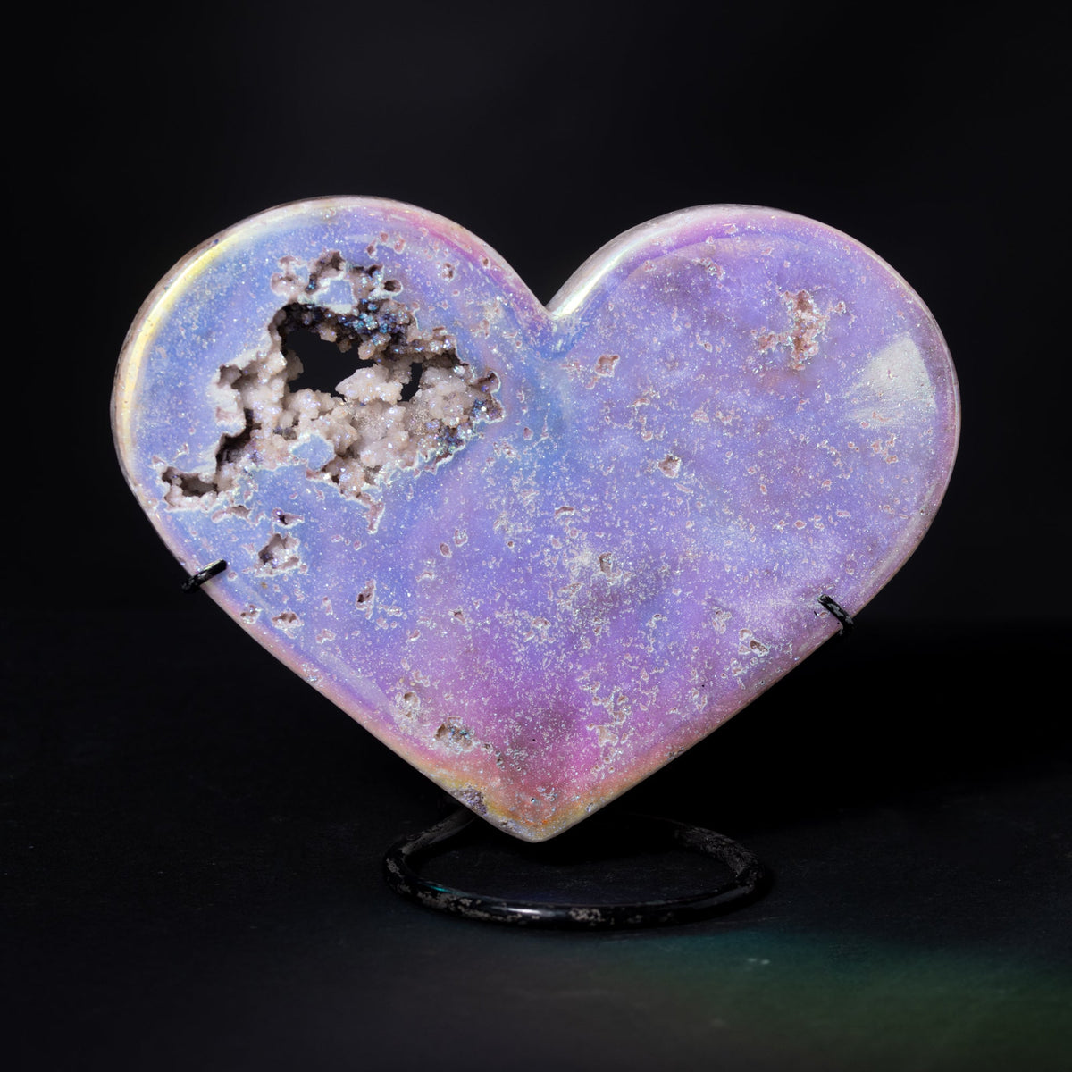 Aura Quartz Heart (Stand & Druzy), 1.25kg