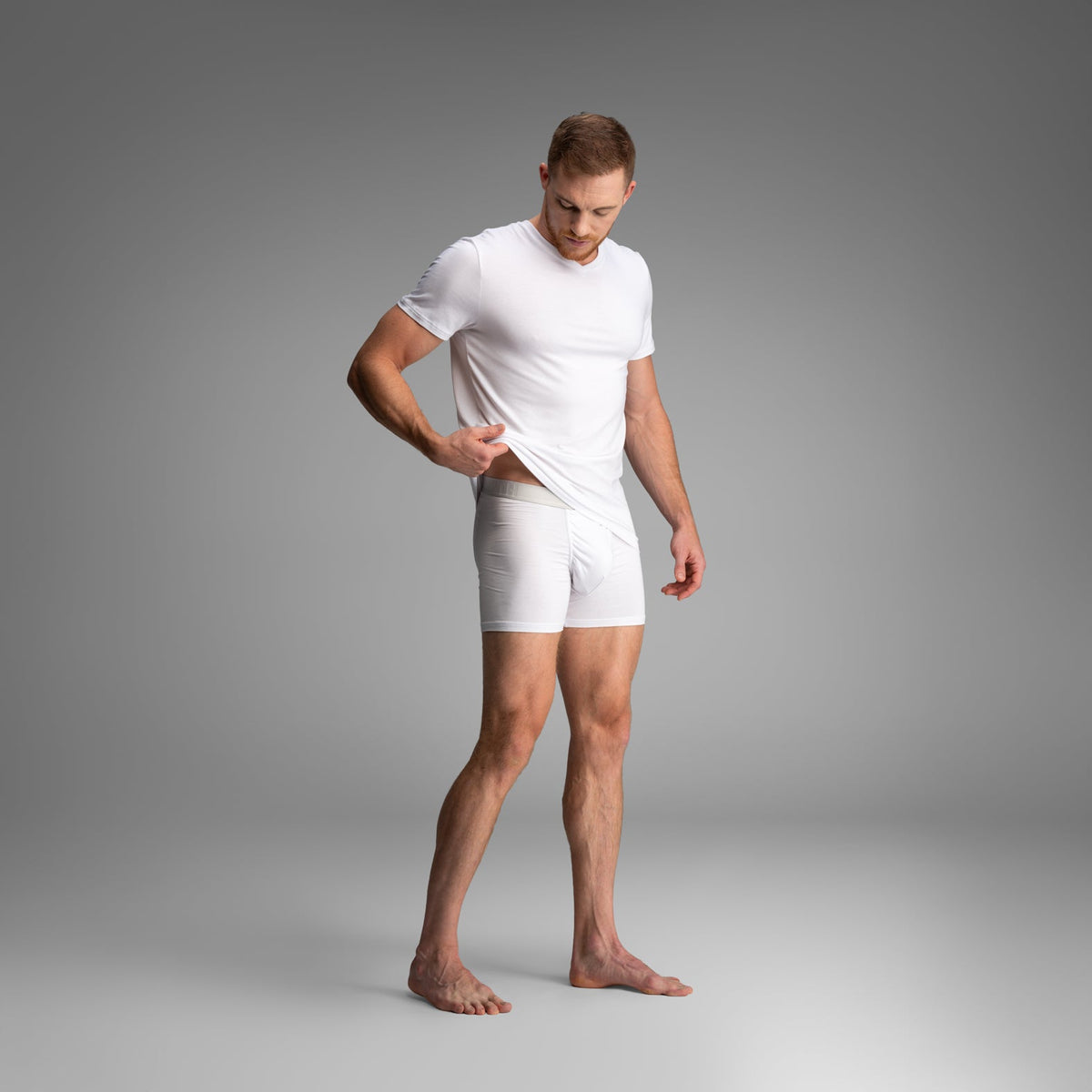 Essentials V T-Shirt : White 2 Pack