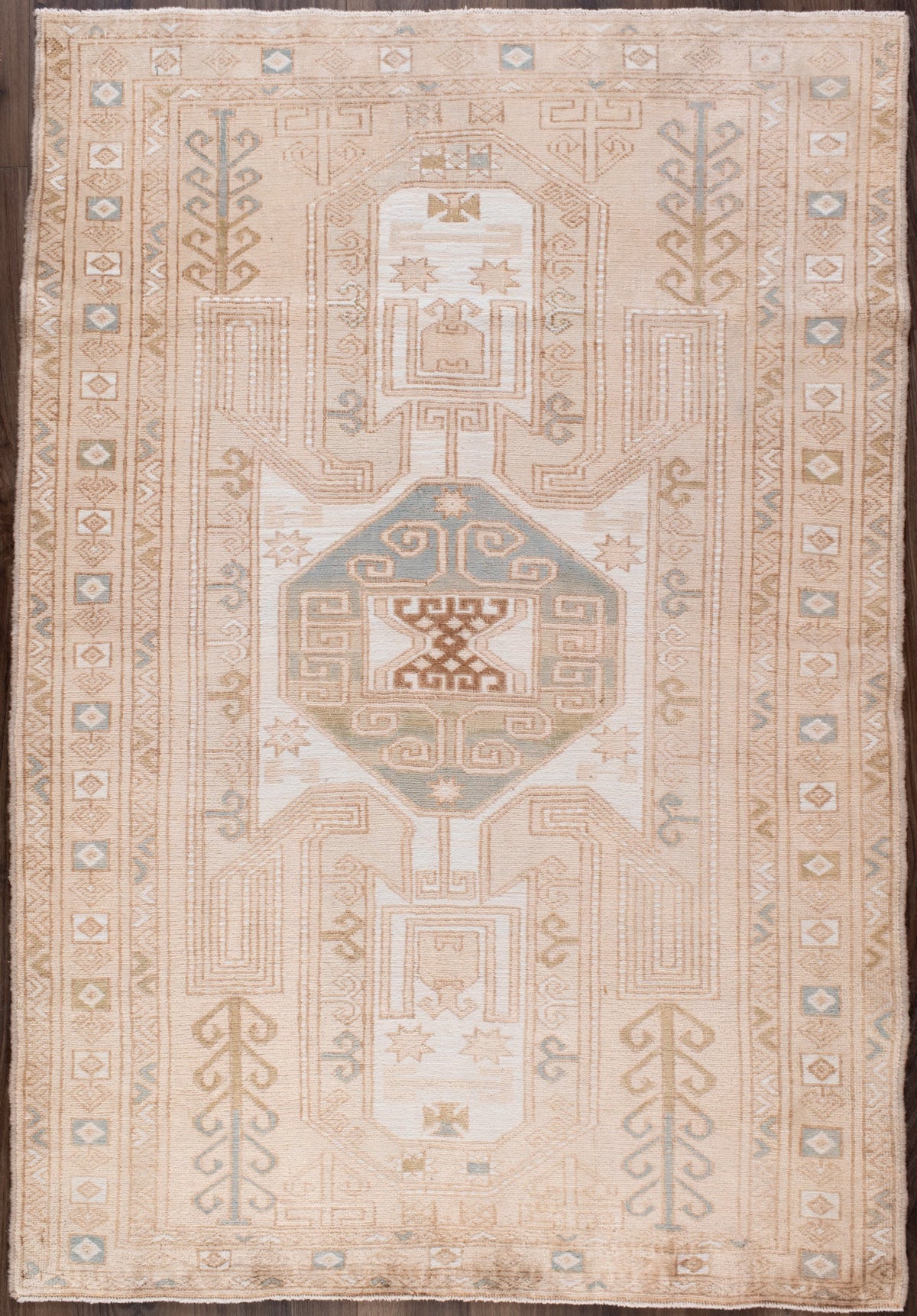 Turkish Rug 4'x6' 1"