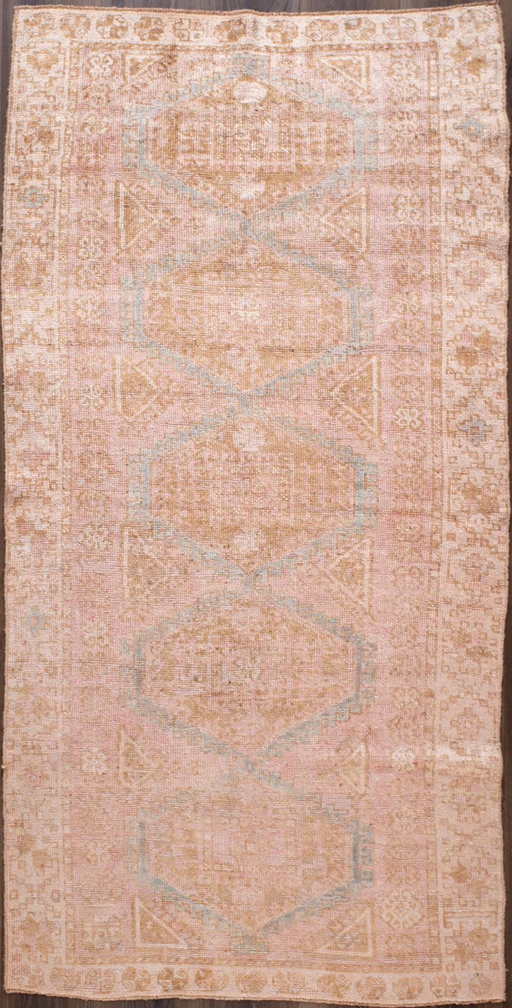 Eastern Turkish Rug 3'9" 7'4"