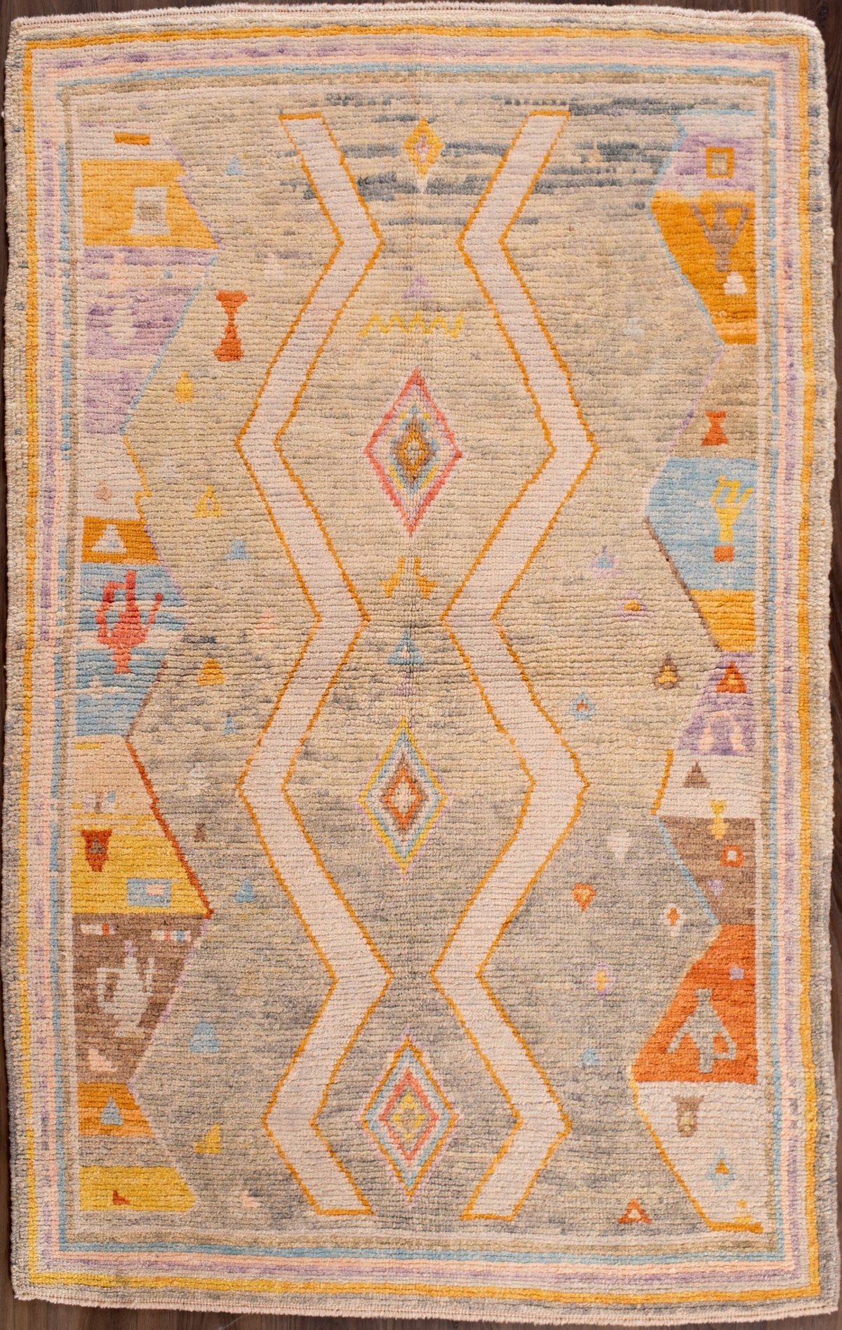 Turkish Rug 4'10" x 7'8"