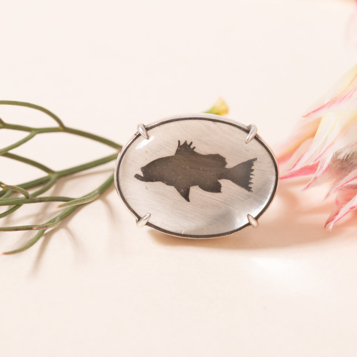 Grouper Pierced Quartz Vanity Ring