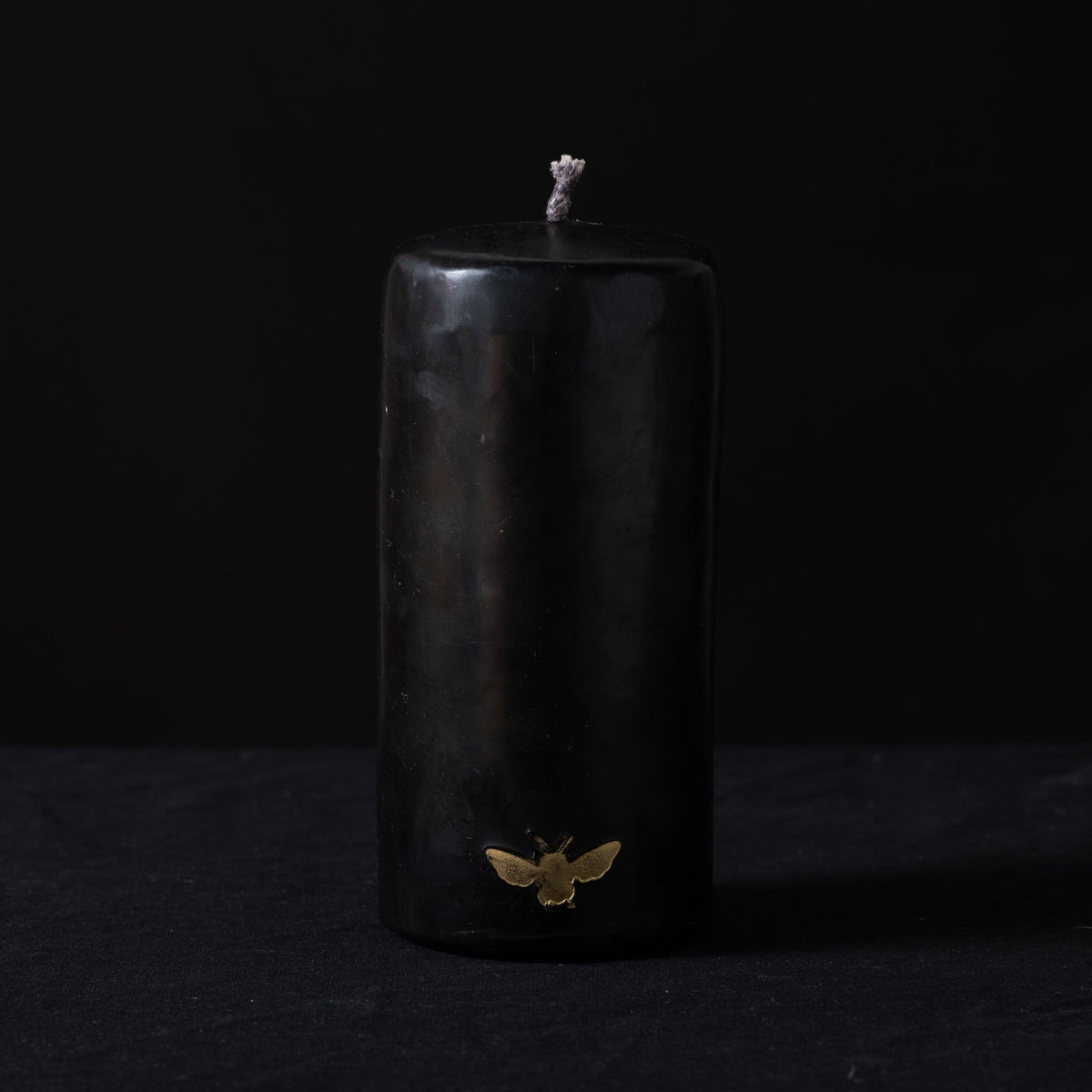 Bloom Bee Cylinder Candle 4"x8"